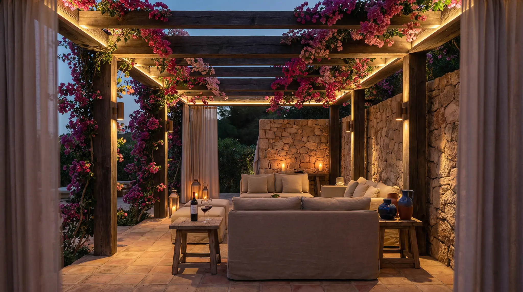 Pergola illuminata con bouganville
